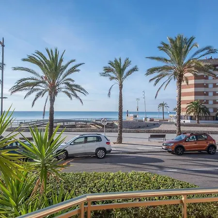 R139 Beachfront Guillem