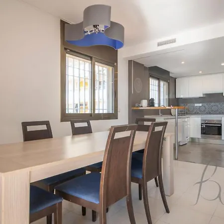R139 Beachfront Guillem * Calafell